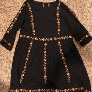 Forever21 embroidered dress